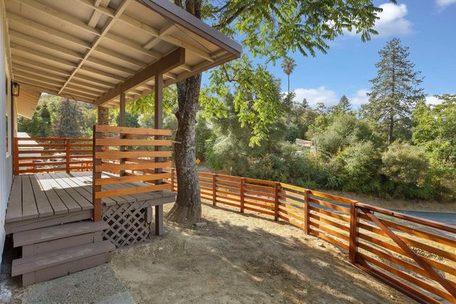 8122 Main St, Mokelumne Hill, CA 95245