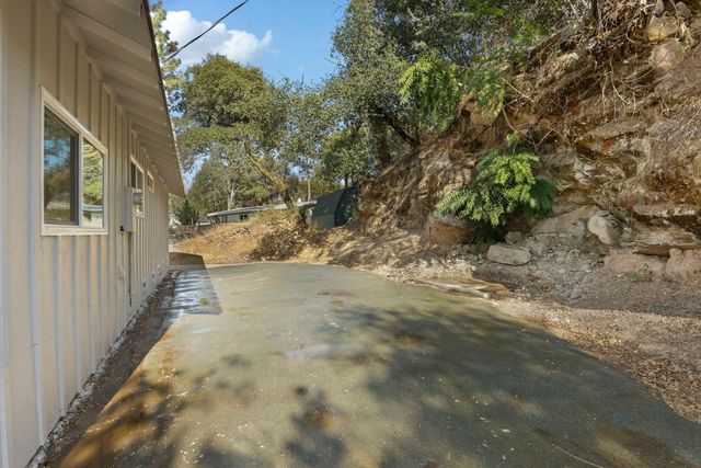 8122 Main St, Mokelumne Hill, CA 95245