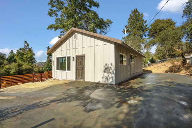 8122 Main St, Mokelumne Hill, CA 95245