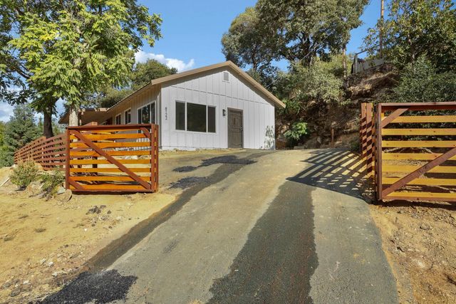 8122 Main St, Mokelumne Hill, CA 95245