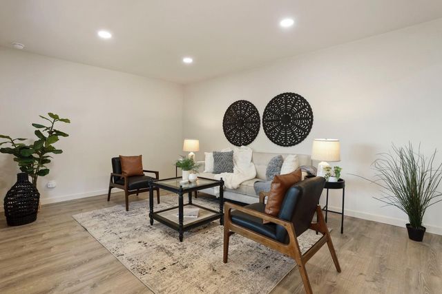 8122 Main St, Mokelumne Hill, CA 95245