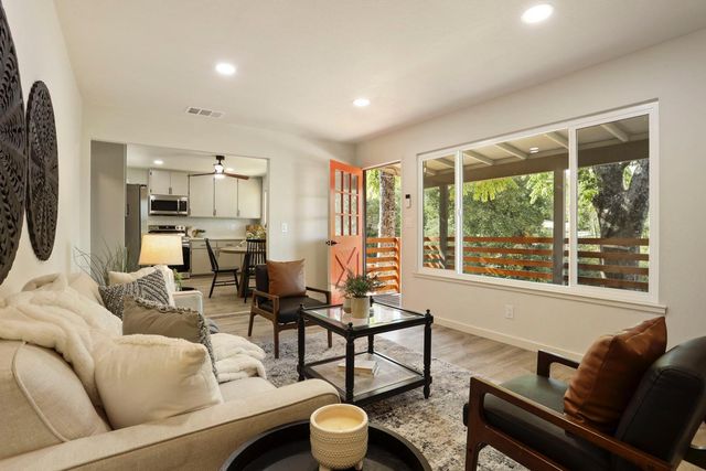 8122 Main St, Mokelumne Hill, CA 95245