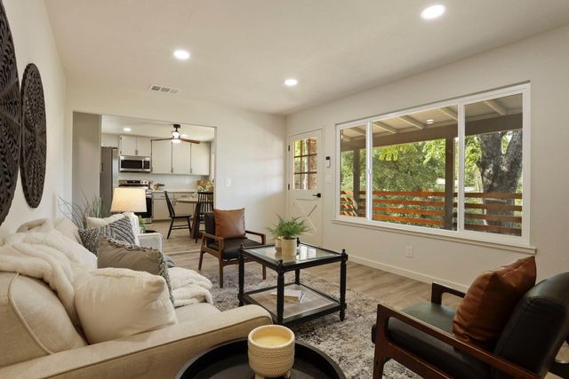 8122 Main St, Mokelumne Hill, CA 95245