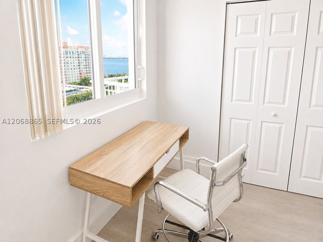 275 NE 18th St 1510, Miami, FL 33132