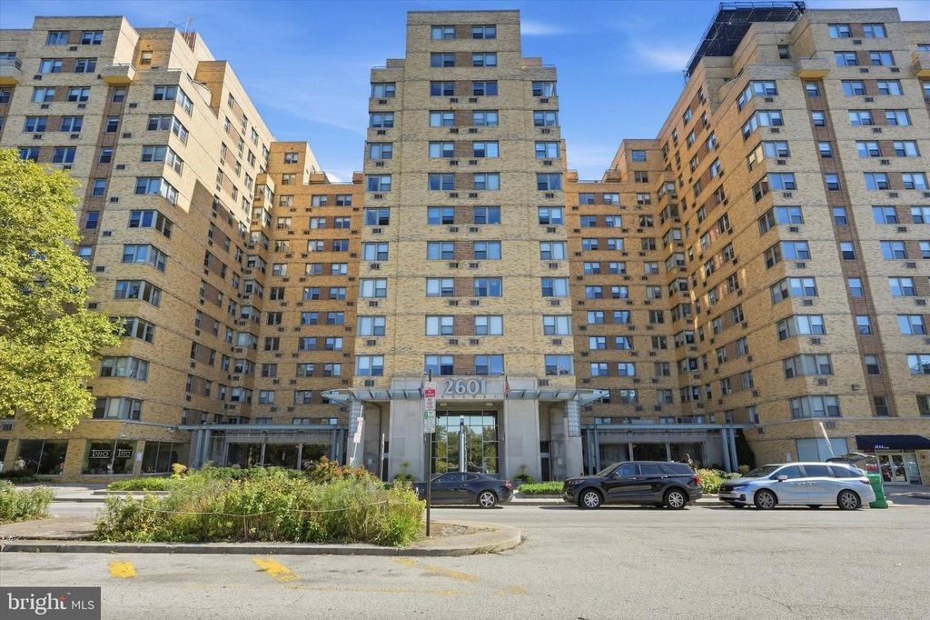 2601 PENNSYLVANIA AVE #522, PHILADELPHIA, PA 19130 — exterior