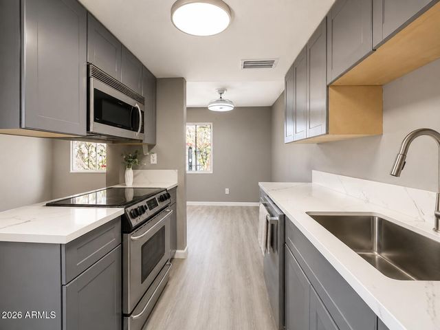600 S Dobson Road 87, Mesa, AZ 85202