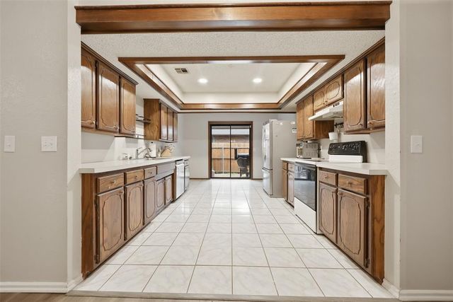 17108 Sunny Hollow Road, Edmond, OK 73012