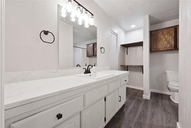 17108 Sunny Hollow Road, Edmond, OK 73012