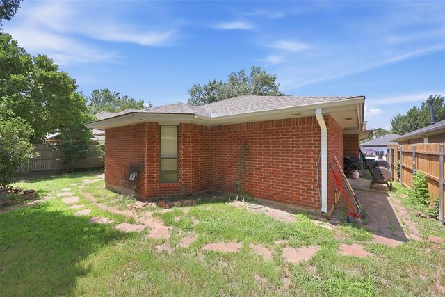 17108 Sunny Hollow Road, Edmond, OK 73012