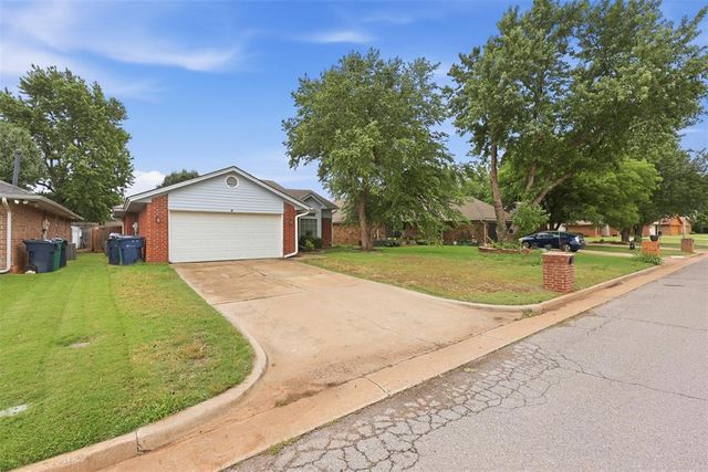 17108 Sunny Hollow Road, Edmond, OK 73012