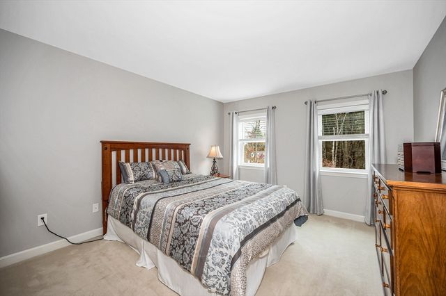 37 Beechwood Dr, Haverhill, MA 01832