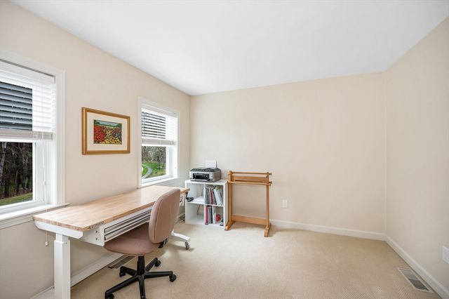 37 Beechwood Dr, Haverhill, MA 01832