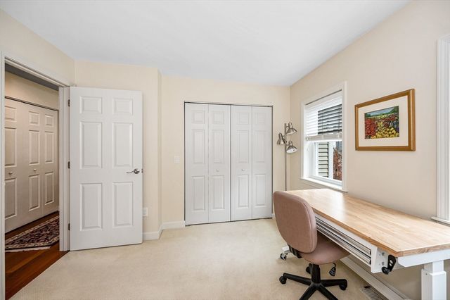 37 Beechwood Dr, Haverhill, MA 01832