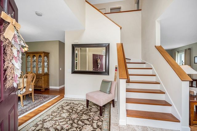 37 Beechwood Dr, Haverhill, MA 01832