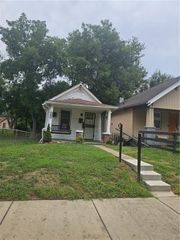 4007 Park Avenue, Kansas City, MO 64130