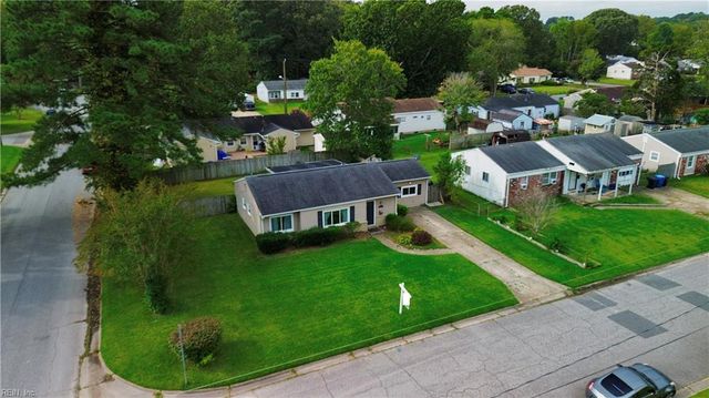 3401 Woodsman LN, Virginia Beach, VA 23452