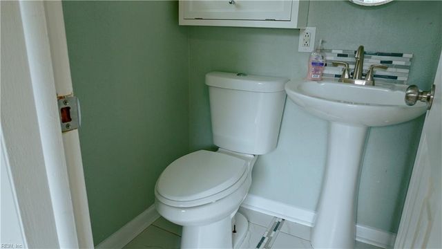 3401 Woodsman LN, Virginia Beach, VA 23452