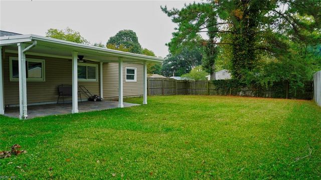 3401 Woodsman LN, Virginia Beach, VA 23452
