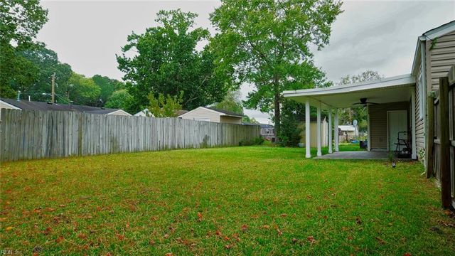 3401 Woodsman LN, Virginia Beach, VA 23452