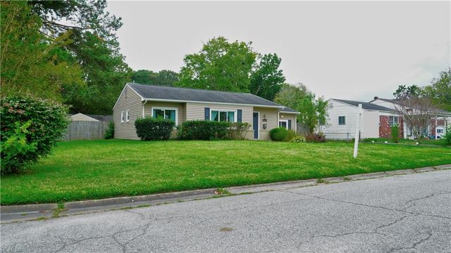 3401 Woodsman LN, Virginia Beach, VA 23452