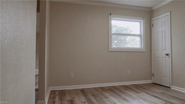 3401 Woodsman LN, Virginia Beach, VA 23452