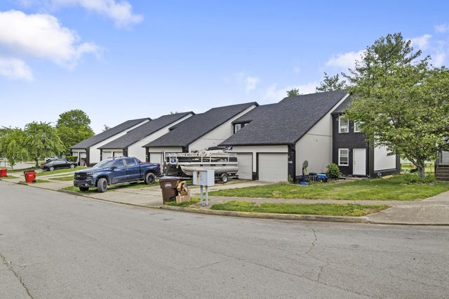 166-168 Heritage Drive, Nicholasville, KY 40356