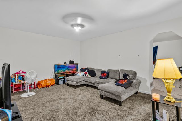166-168 Heritage Drive, Nicholasville, KY 40356
