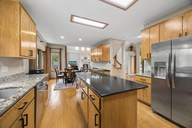 17126 Jonathan Court, Lakeville, MN 55044