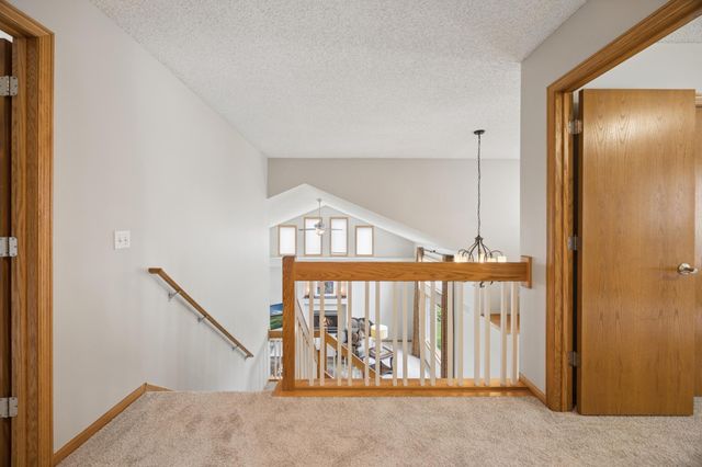 17126 Jonathan Court, Lakeville, MN 55044