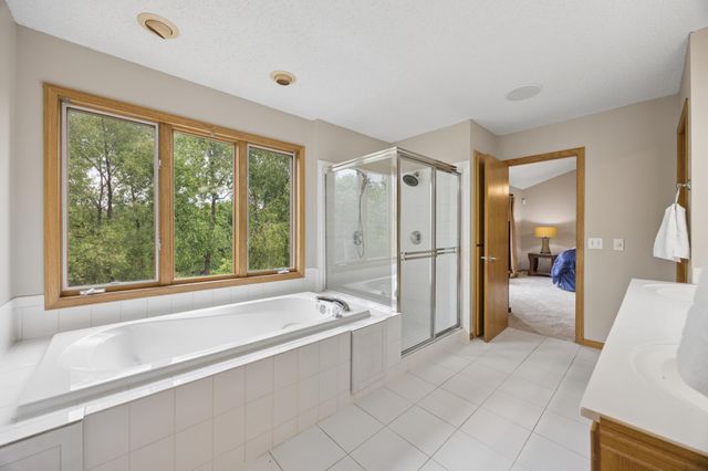17126 Jonathan Court, Lakeville, MN 55044