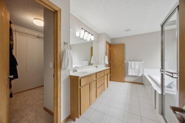 17126 Jonathan Court, Lakeville, MN 55044