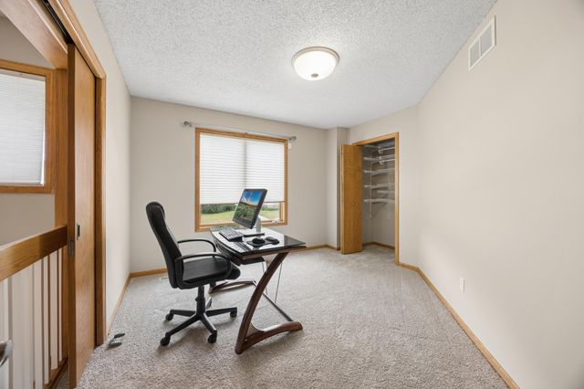 17126 Jonathan Court, Lakeville, MN 55044