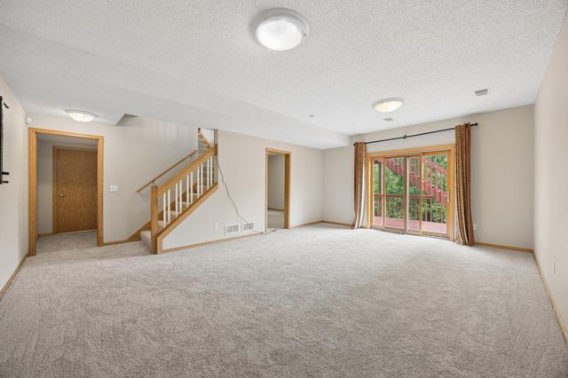17126 Jonathan Court, Lakeville, MN 55044