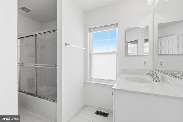 13756 FLEET ST, Woodbridge, VA 22191