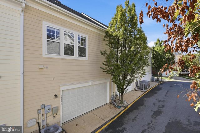 13756 FLEET ST, Woodbridge, VA 22191