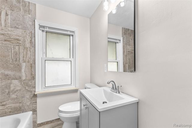 12421 Helen Street, Southgate, MI 48195