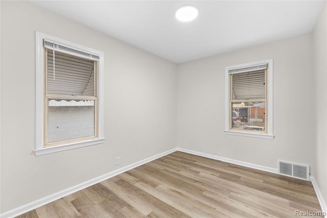 12421 Helen Street, Southgate, MI 48195