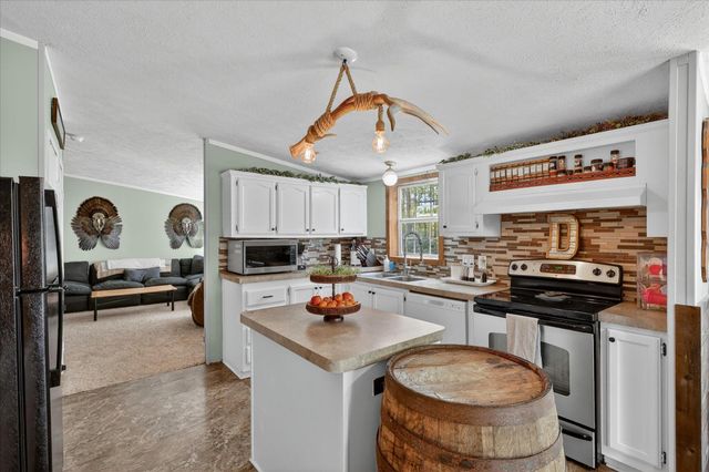 6820 Fuller Road, Greenville, MI 48838