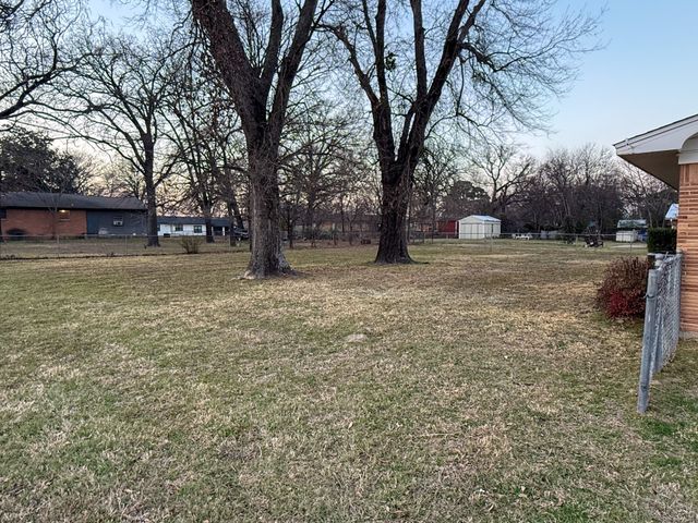 1785 Rollin Road, Canton, TX 75103