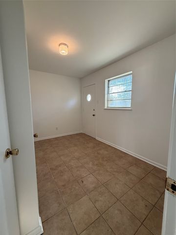 1785 Rollin Road, Canton, TX 75103