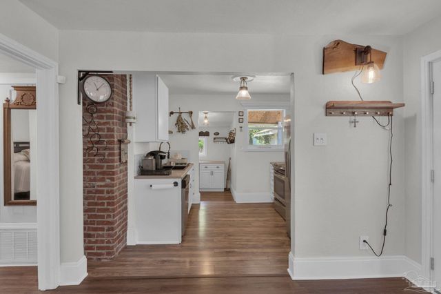 407 Rue Max St, Pensacola, FL 32507