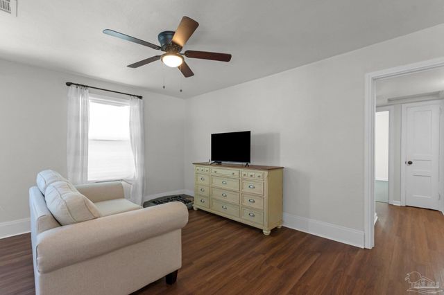 407 Rue Max St, Pensacola, FL 32507