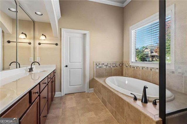 1146 Whisper Cove Drive, Buford, GA 30518