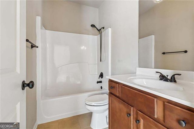 1146 Whisper Cove Drive, Buford, GA 30518
