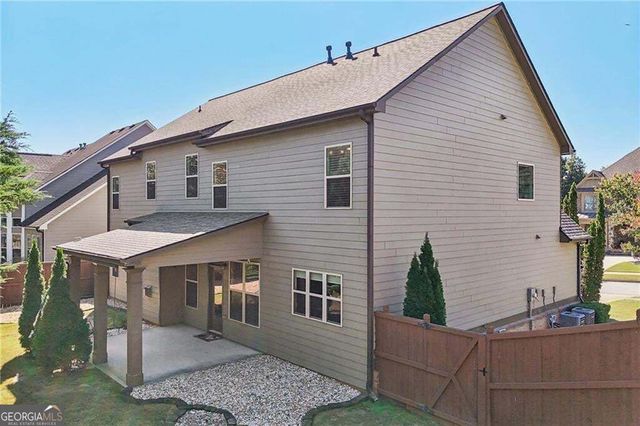 1146 Whisper Cove Drive, Buford, GA 30518
