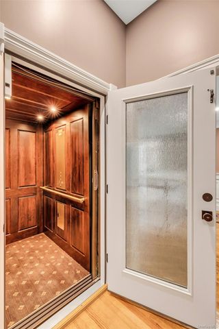 135 Round Swamp Road, Huntington, NY 11743