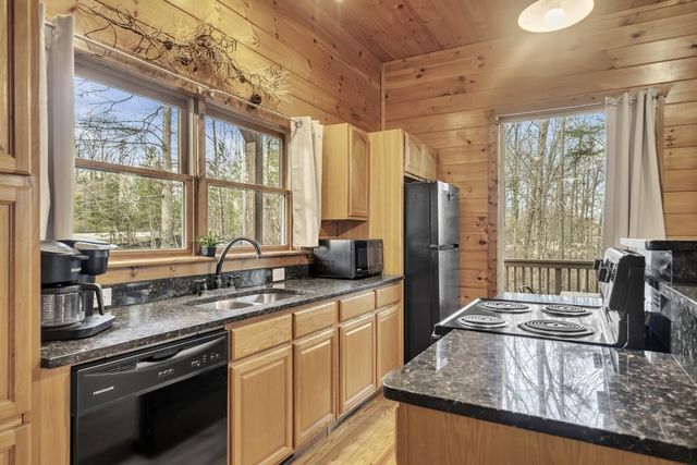 417 Hickory Ridge Drive, Cleveland, GA 30528
