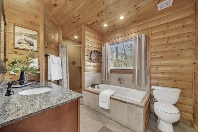 417 Hickory Ridge Drive, Cleveland, GA 30528