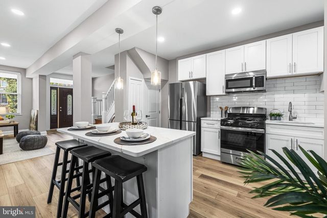 3507 HOLMES AVE, Baltimore, MD 21217