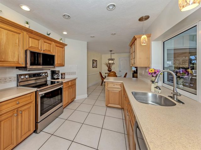 1832 IRONWOOD COURT, Venice, FL 34293